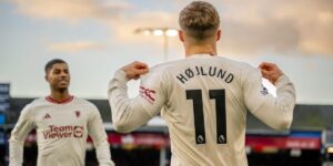 Rasmus Hojlund has named his best friend at Manchester United