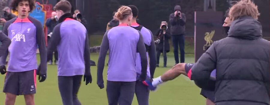 (Video) Salah kicks Alexander-Arnold during open training session