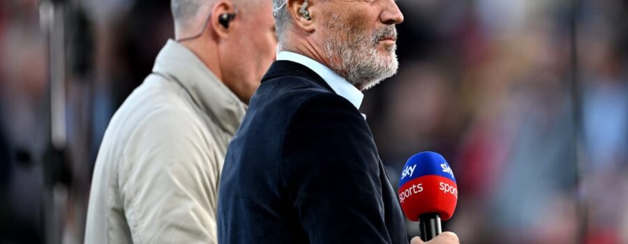 Roy Keane brutally urges Man Utd whiz to ‘get a different job’ after recent incident, he was in disbelief