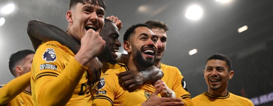 Vitor Pereira maintains perfect Wolves record as Bruno Fernandes sent off in Man Utd defeat