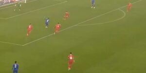 (Video) What Van Dijk did in 59th minute v Leicester shows why Liverpool must hand him new deal