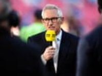 Gary Lineker to leave BBC on Sunday without payoff after antisemitism apology