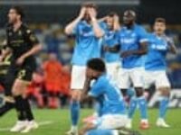 Napoli fail to make ‘bonus’ game pay as uncertainty swirls at top of Serie A | Nicky Bandini
